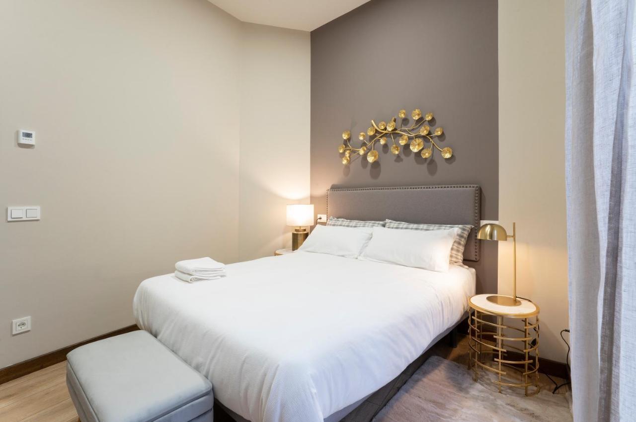 De La Guardia 1 Apartment